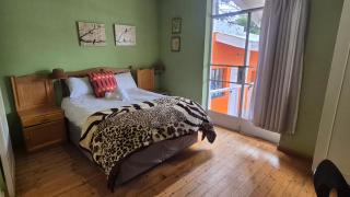 Melville House Guest House & Lodge - 8