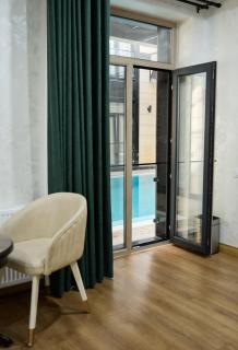 Avant Express Hotel Pool&Spa - 8