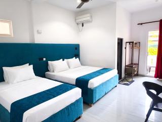 Wimal Wood Stock Surf House - 2