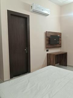 HOTEL SACHIN INn - 6