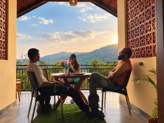 Naisarga hill view homestay - 0