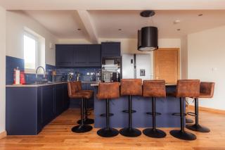 3 BR Elegant Cottage By FairyPools Harport View - 1
