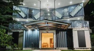 Twin Jets Resort - 1