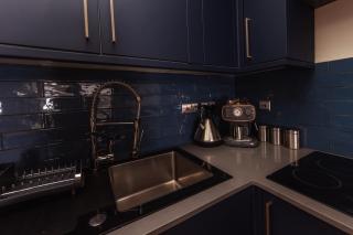 Luxurious 1BR House By FairyPools Waterfront - 2