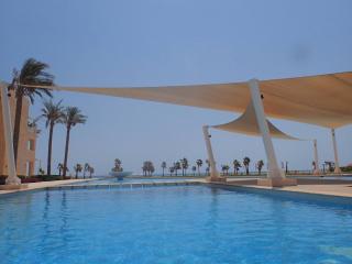 Mangroovy - Spacious Boho 2 BR Pool view - 3
