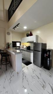ZMZ Silang Stylish 2BR Loft with Rooftop Deck near Tagaytay - 1