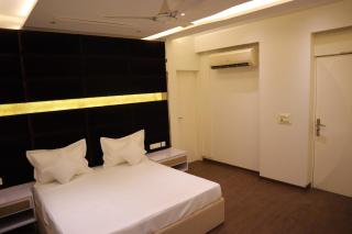 Deluxe Room - 2