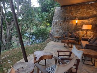 Dolly Farm & River Camp, Luxury Tents - 6