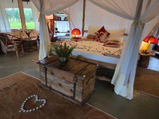 Dolly Farm & River Camp, Luxury Tents - 4
