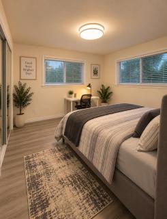 3BR Near SEA Airport Free Parking & Large Yard - 5