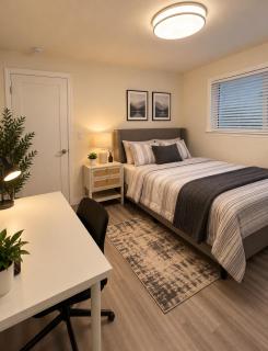 3BR Near SEA Airport Free Parking & Large Yard - 4