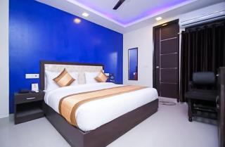 Hotel Iconic Plaza - Rajinder Nagar - 1