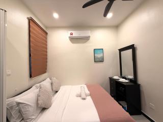 Neu Suites Junior Suite By Serenity Homes Next to Gleneagles & LRT - 0