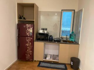 A V Home's Service Apartment 3Bhk - 5