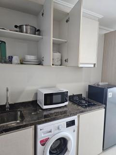 Green Sedayu Apartment Executive Suite By Ellison - 8