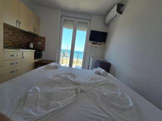 Roxhensi Apartments - 1