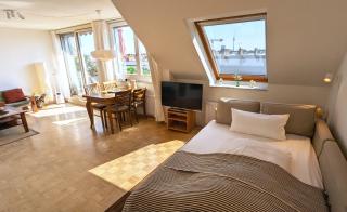 roofs of Berlin with Lift and Netflix - 1