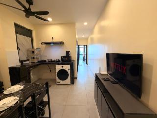 Neu Suites By Serenity Homes Near Gleneagles, KLCC & LRT - 0