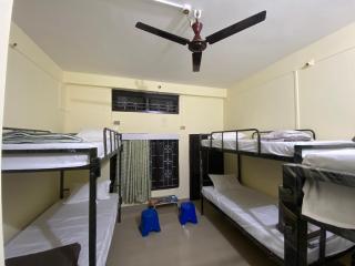 Happy living backpackers hostel - 8