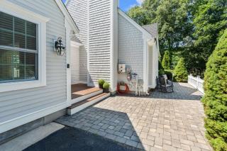 Retreat Luxury Home West Barnstable - 3