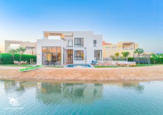 Long Island Gouna 5BR Tawila Beach House & Pool - 0