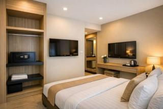 Clarkinn Plaza Suites HotelTerminel -3 Near Delhi Airport - 5