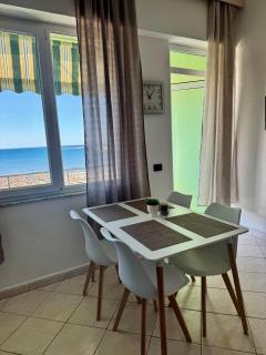 Beachfront Apartment 2 - 9