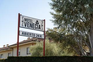 Motel Venecia - Taboadela - 5
