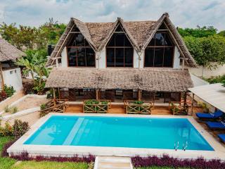 Ariana Luxury Homes Cozy Beach villa 2 - 0
