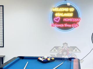 KL Bungalow 28 Pax - 7 Cars - Karaoke, Games & Meeting Area - 9 min to KLCC - 3