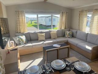 Camber Sands - Parkdean Resorts - Willow Victory 3 Bedroom Caravan - Sleeps 8 people - WIFI Included, Private Parking - 0