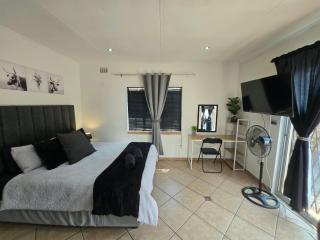 Waverley Pumpkin House Self Catering Unit 1 - 6