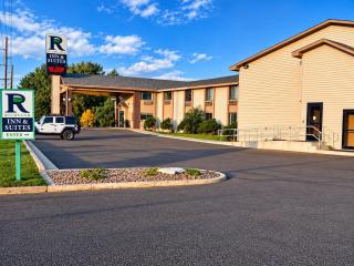 Richland Inn and Suites - Sidney - 0
