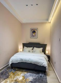 Spacious 2BR with Scenic Views & Soaking Tub in Muyenga - 4