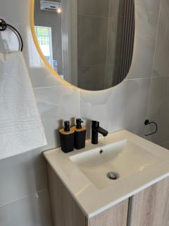 Emantlaneni Guesthouse - 5