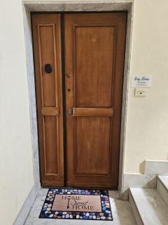 Rosy House - 1