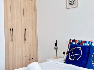 Stylish 1BR Oasis 2, Masdar City - Abu Dhabi - 0