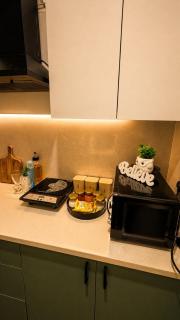 Citylight Stay, 1bhk, Balcony, near 32nd Avenue - 7