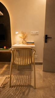 Citylight Stay, 1bhk, Balcony, near 32nd Avenue - 4
