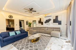 The Johnsons Residence - 8