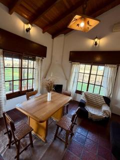 Casa rural con parrilla y parque - 8