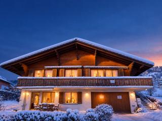 Concierge, Lake Thun/Alps Scenic Views by SwissHut - 0