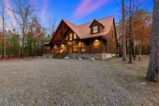 Wide Glide Lodge - In-home Movie Room, Hot Tub and Large 1-acre property with Playset - Broken Bow - 9