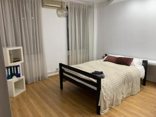 Cosy Shared Central Apartment - 2