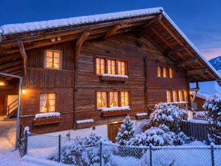 Lake Thun Alps Scenic Views and Concierge by SwissHut - 0