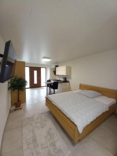 Ferienwohnung und Appartment Roersch - 2