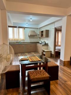 Sera Loft - 2 Min walk to MG Marg - 8