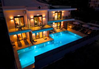 Aelia Luxury Apartments & Pool - 0