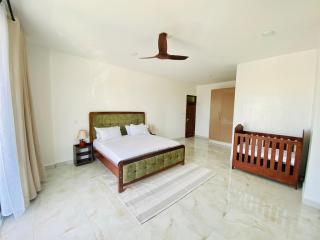Seaview 3 br AC pool 3 min walk to beach Allensuite - 1
