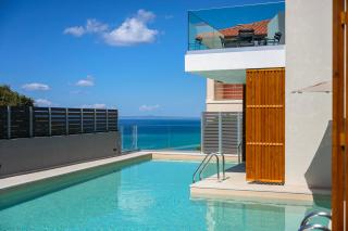 Aelia Luxury Apartments & Pool - 8